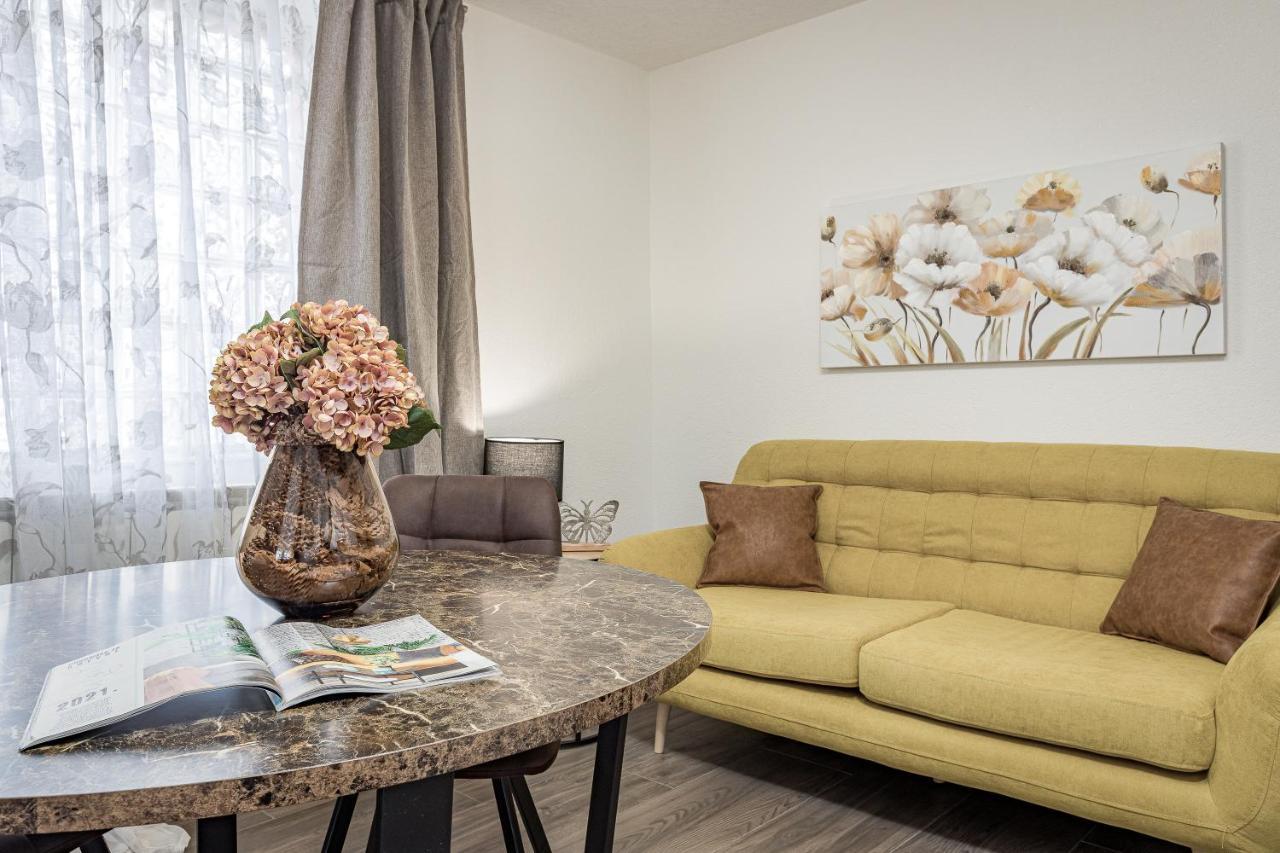 Luxury Apartments Gina Ровінь Екстер'єр фото