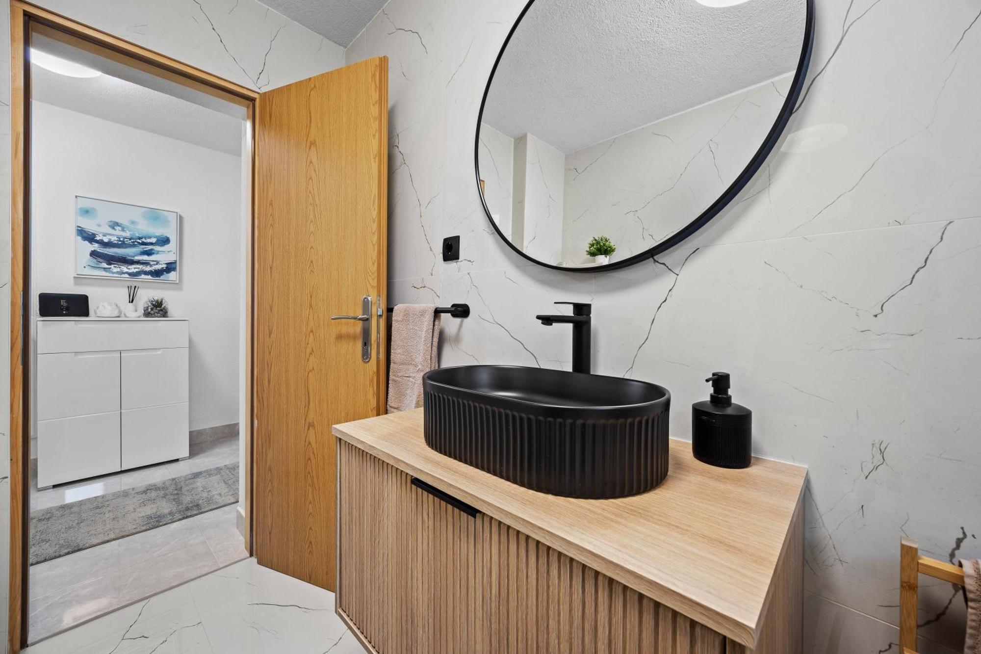 Luxury Apartments Gina Ровінь Екстер'єр фото